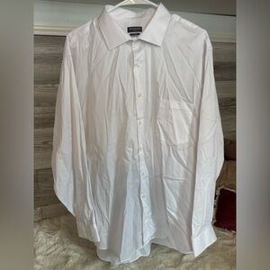 Van Heusen Classic White Dress Shirt